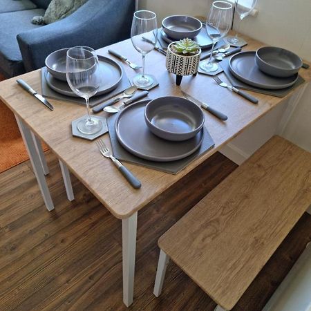 Lovely 2 Bedroom Serviced Apartment With Parking Mansfield Exterior foto